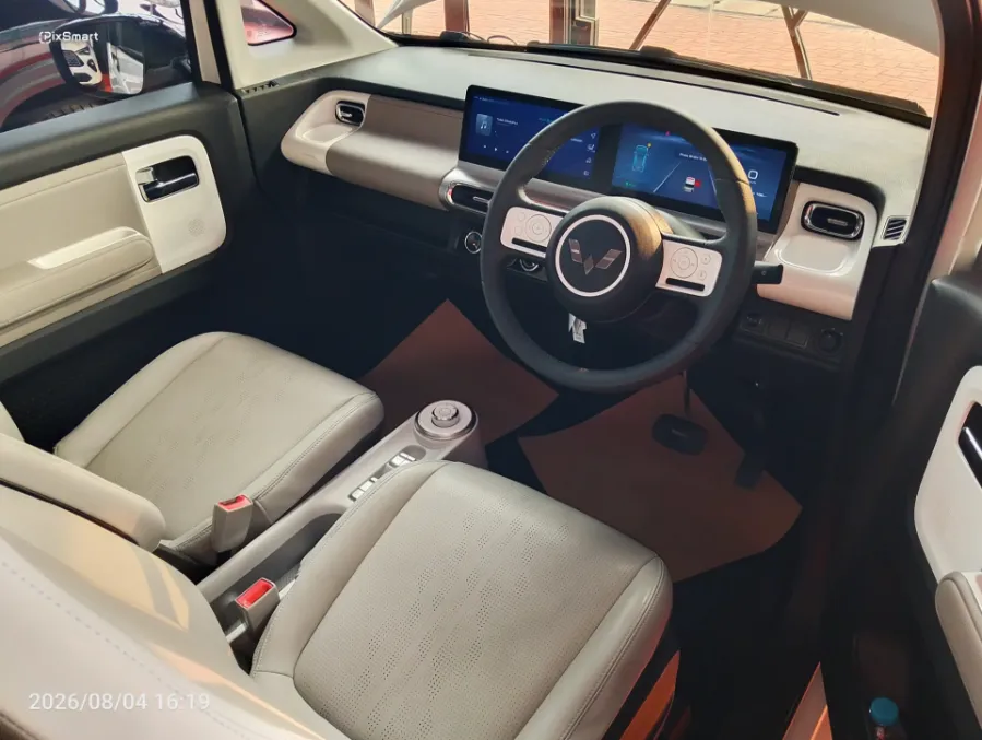 Foto Mobil Bekas Dashboard Wuling Air ev Long Range tahun 2022
