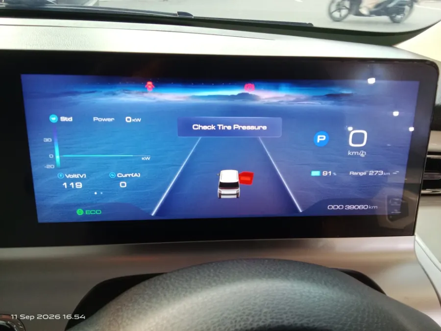 Foto Mobil Bekas Odometer Wuling Air ev Long Range tahun 2023
