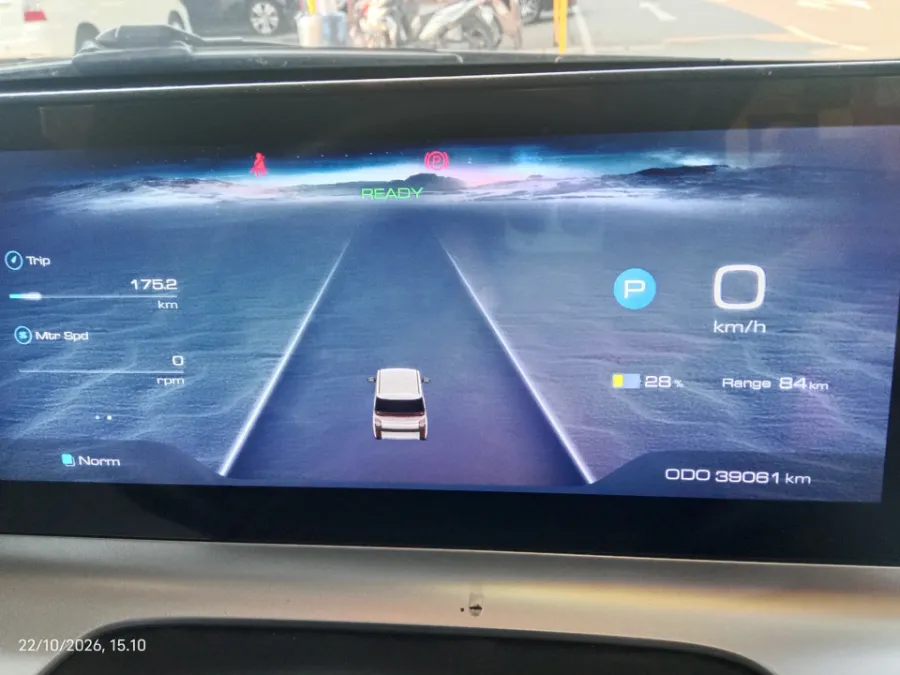 Foto Mobil Bekas Odometer Wuling Air ev Long Range tahun 2023