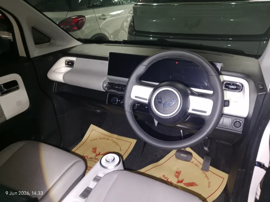 Foto Mobil Bekas Dashboard Wuling Air ev Long Range tahun 2024