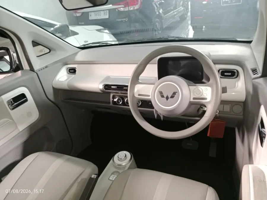 Foto Mobil Bekas Dashboard Wuling Air ev Long Range tahun 2024