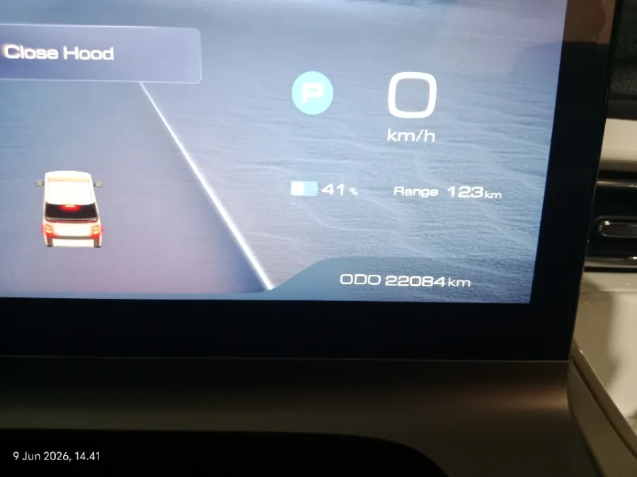 Foto Mobil Bekas Odometer Wuling Air ev Long Range tahun 2024