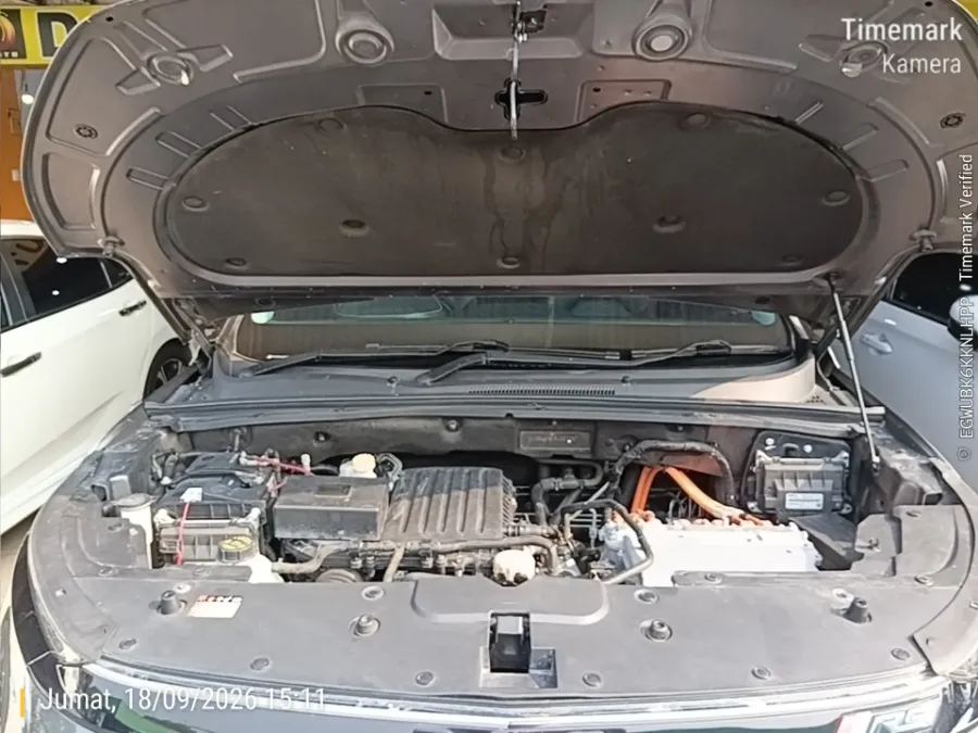 Foto Mobil Bekas Mesin Wuling Almaz 1.5 tahun 2024