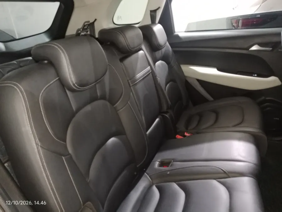 Foto Mobil Bekas Kabin Belakang Wuling Almaz 1.5 Exclusive 5-Seater tahun 2019