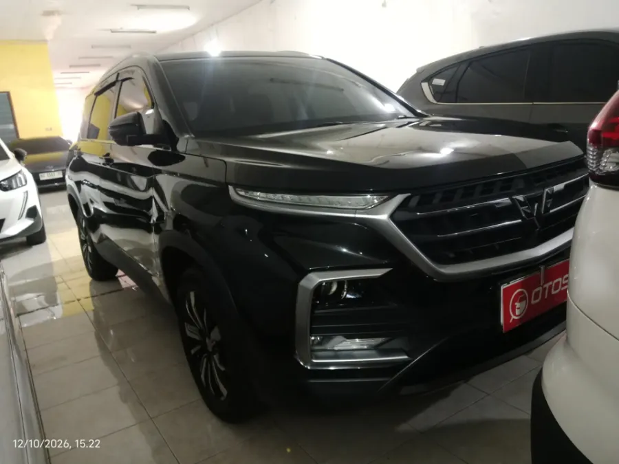 Foto Mobil Bekas Kanan Depan Wuling Almaz 1.5 Exclusive 5-Seater tahun 2019