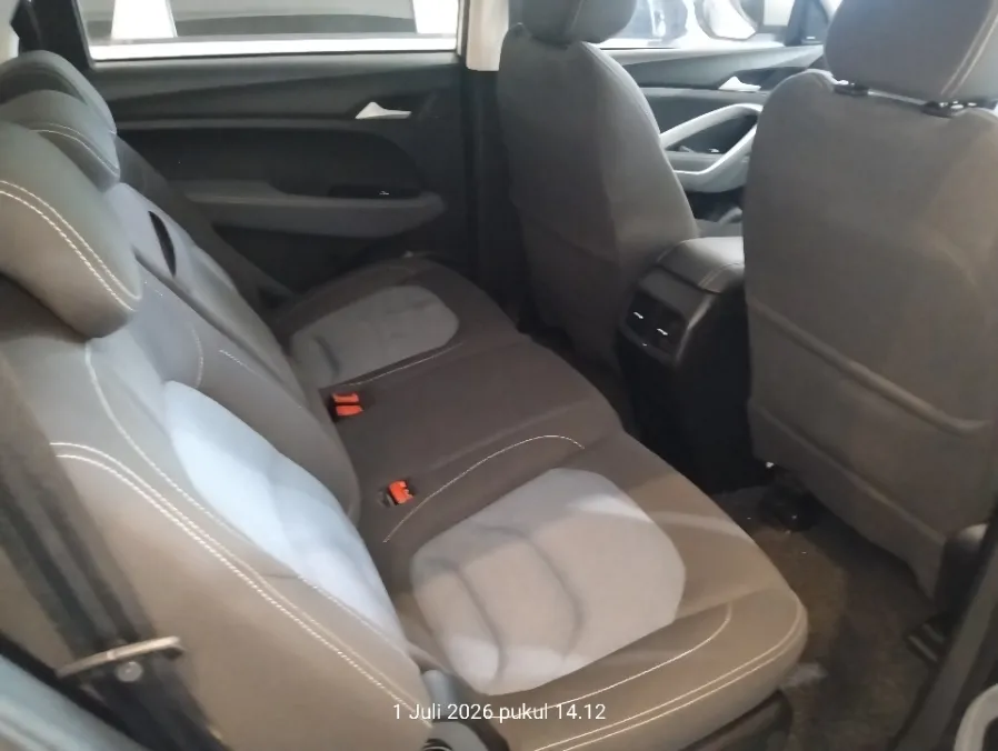 Foto Mobil Bekas Kabin Belakang Wuling Almaz 1.5 Exclusive 7-Seater tahun 2021