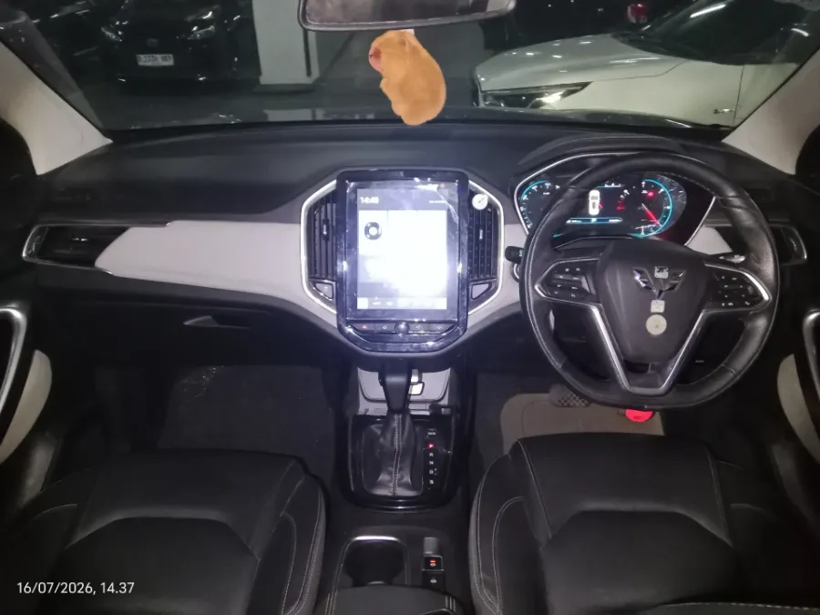 Foto Mobil Bekas Dashboard Wuling Almaz 1.5 L T Lux tahun 2019