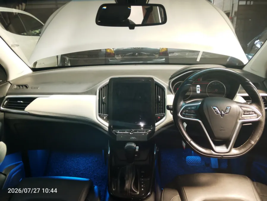 Foto Mobil Bekas Dashboard Wuling Almaz 1.5 L T Lux tahun 2019