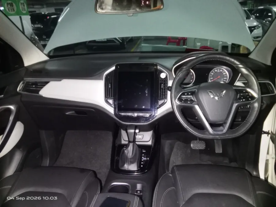 Foto Mobil Bekas Dashboard Wuling Almaz 1.5 L T Lux tahun 2019