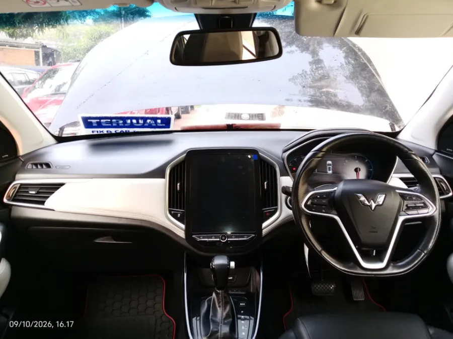 Foto Mobil Bekas Dashboard Wuling Almaz 1.5 L T Lux tahun 2019