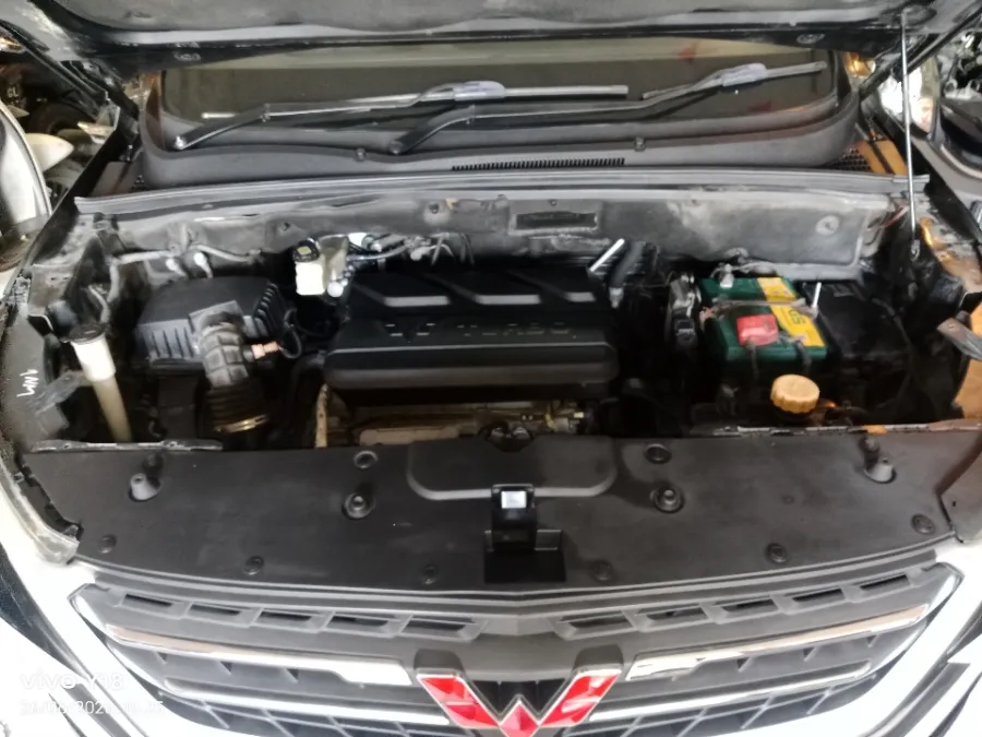 Foto Mobil Bekas Mesin Wuling Almaz 1.5 L T Lux tahun 2019