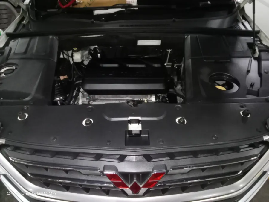 Foto Mobil Bekas Mesin Wuling Almaz 1.5 L T Lux tahun 2019