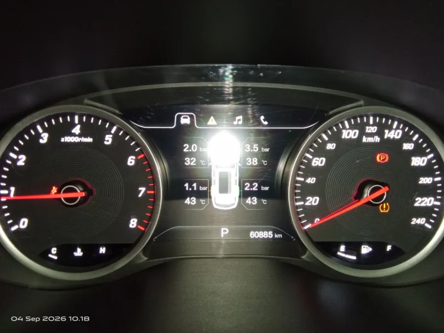 Foto Mobil Bekas Odometer Wuling Almaz 1.5 L T Lux tahun 2019