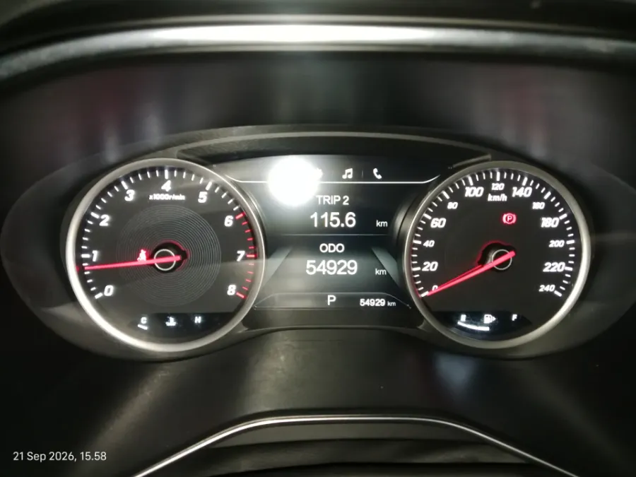 Foto Mobil Bekas Odometer Wuling Almaz 1.5 L T Lux tahun 2019
