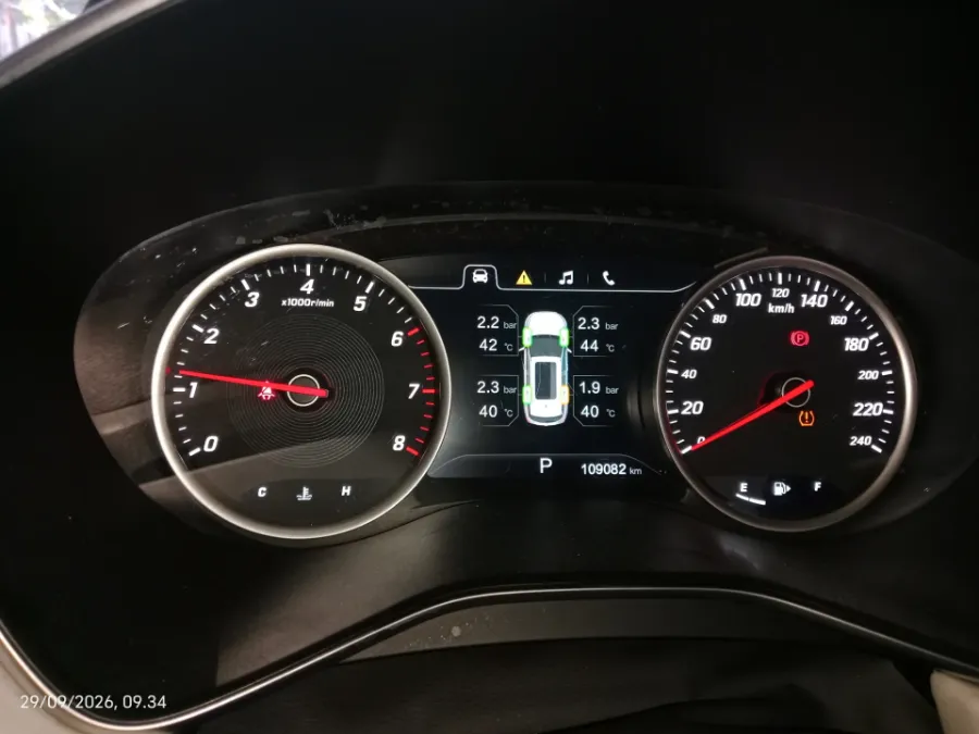 Foto Mobil Bekas Odometer Wuling Almaz 1.5 L T Lux tahun 2019