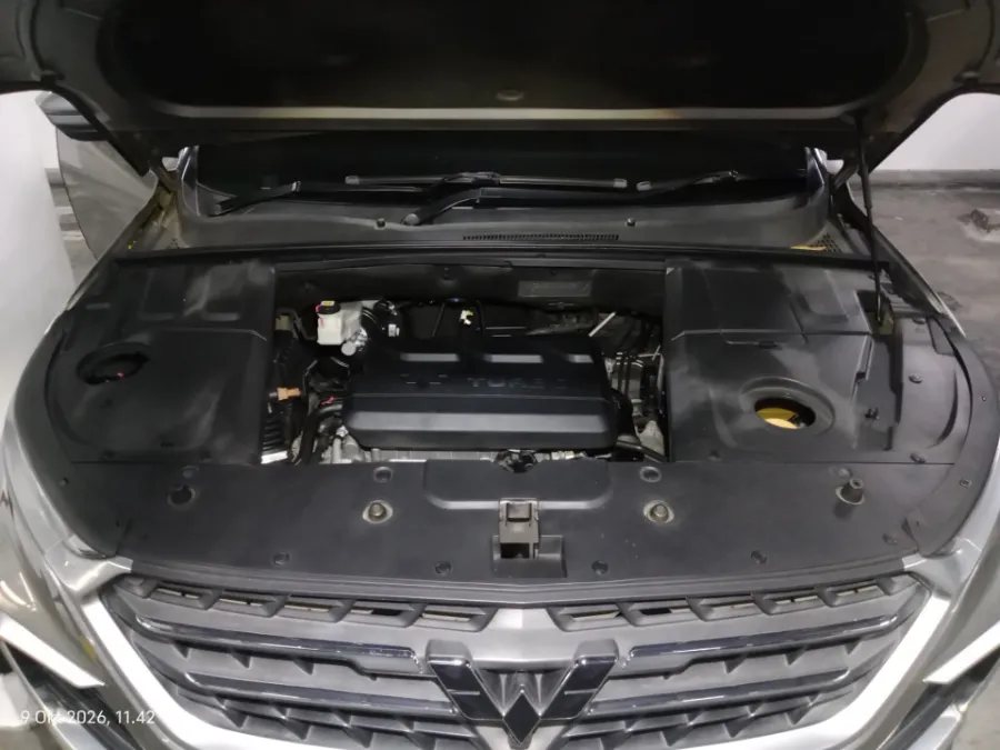 Foto Mobil Bekas Mesin Wuling Almaz 1.5 L T Lux tahun 2021
