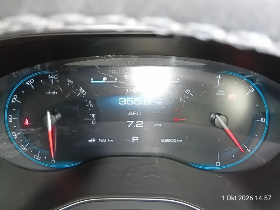 Foto Mobil Bekas Odometer Wuling Almaz 1.5 L T Lux tahun 2021