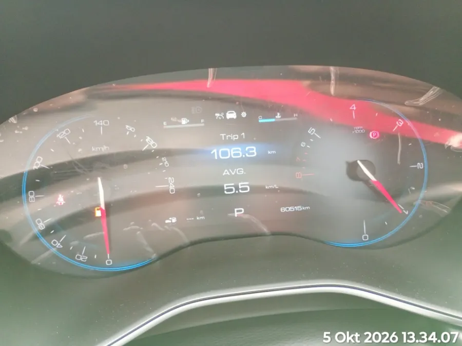 Foto Mobil Bekas Odometer Wuling Almaz 1.5 L T Lux tahun 2021
