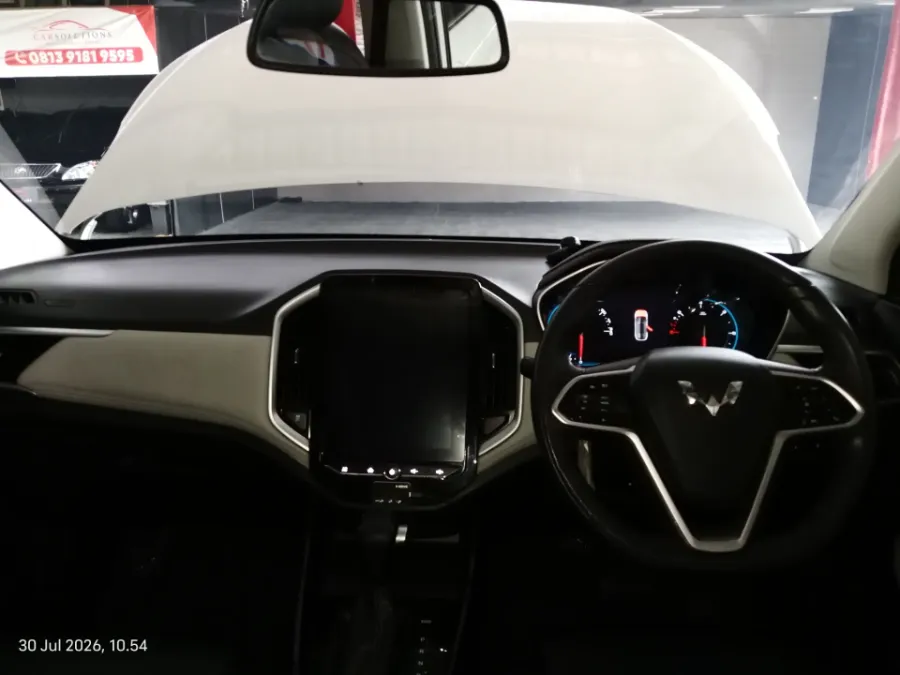 Foto Mobil Bekas Dashboard Wuling Almaz 1.5 L T Lux tahun 2022