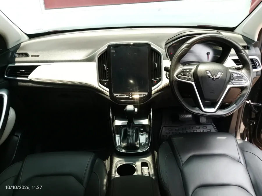 Foto Mobil Bekas Dashboard Wuling Almaz 1.5 L T Lux tahun 2022