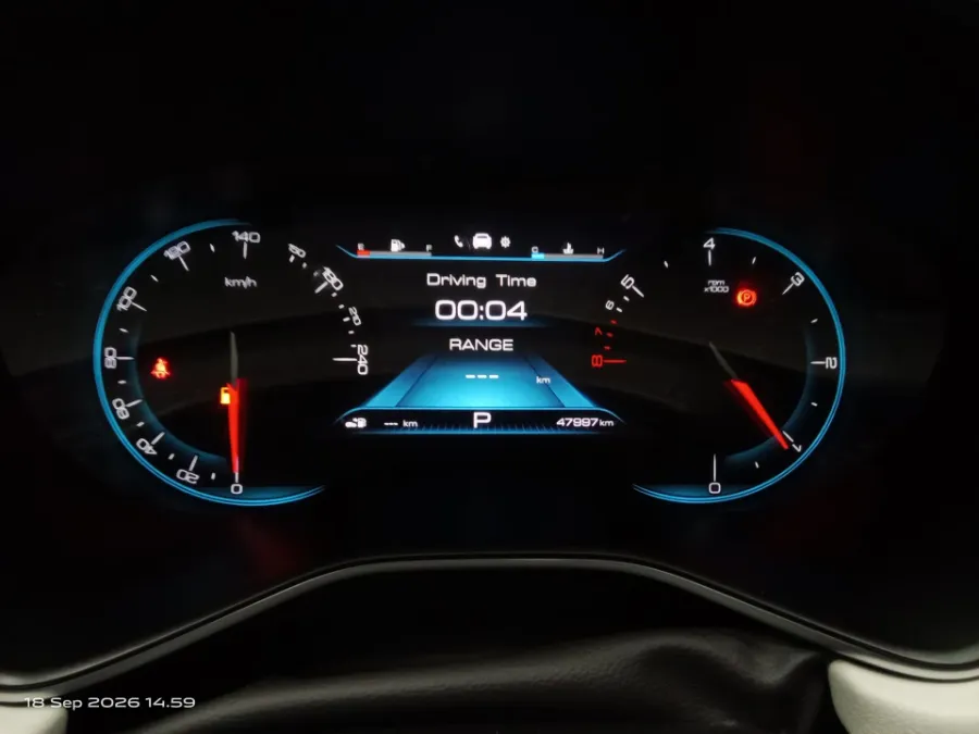 Foto Mobil Bekas Odometer Wuling Almaz 1.5 L T Lux tahun 2022
