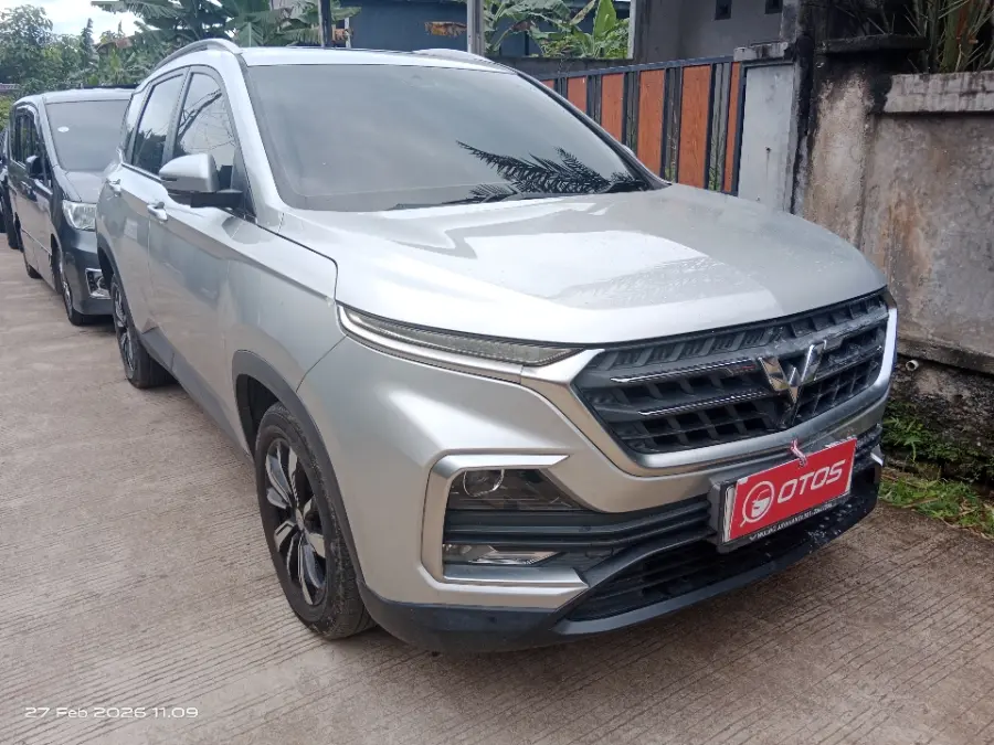 Foto Mobil Bekas Kanan Depan Wuling Almaz 1.5 LT Lux 7 Seater tahun 2019