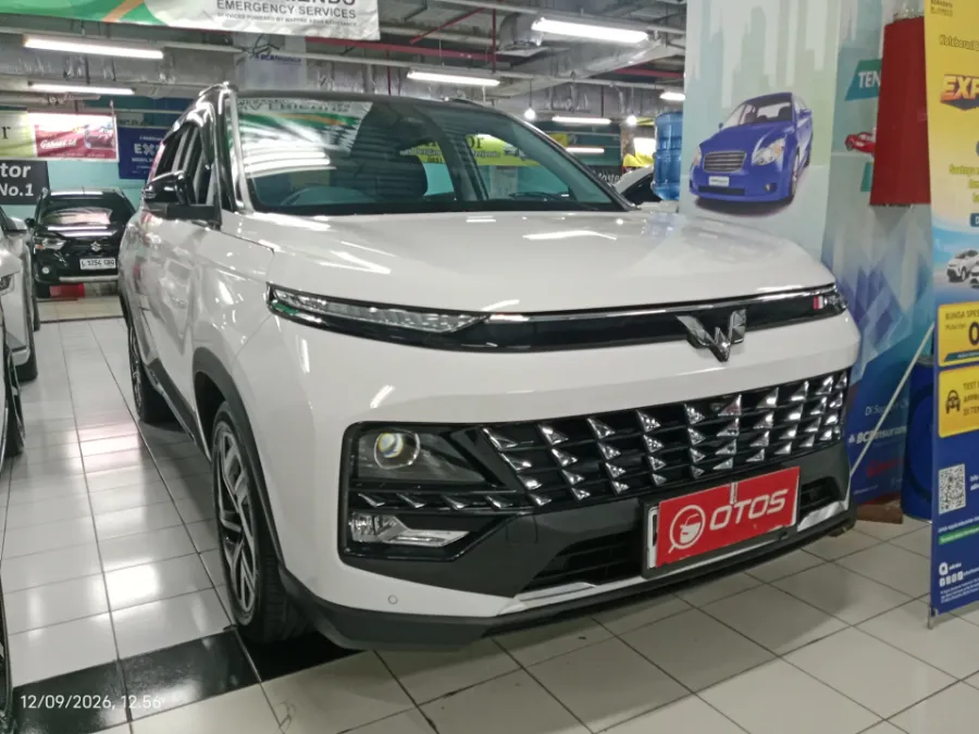 Foto Mobil Bekas Kanan Depan Wuling Almaz RS 1.5 T EX 5-Seater tahun 2025