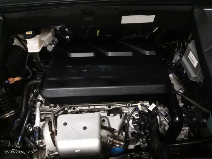 Foto Mobil Bekas Mesin Wuling Almaz RS 1.5 T EX 5-Seater tahun 2025