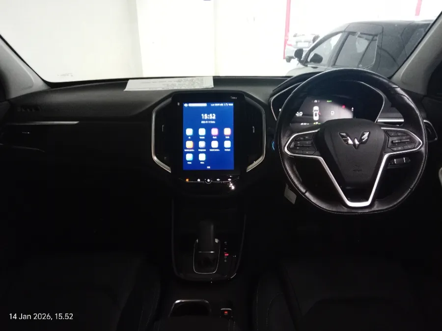 Foto Mobil Bekas Dashboard Wuling Almaz RS 2.0 Hybrid tahun 2023