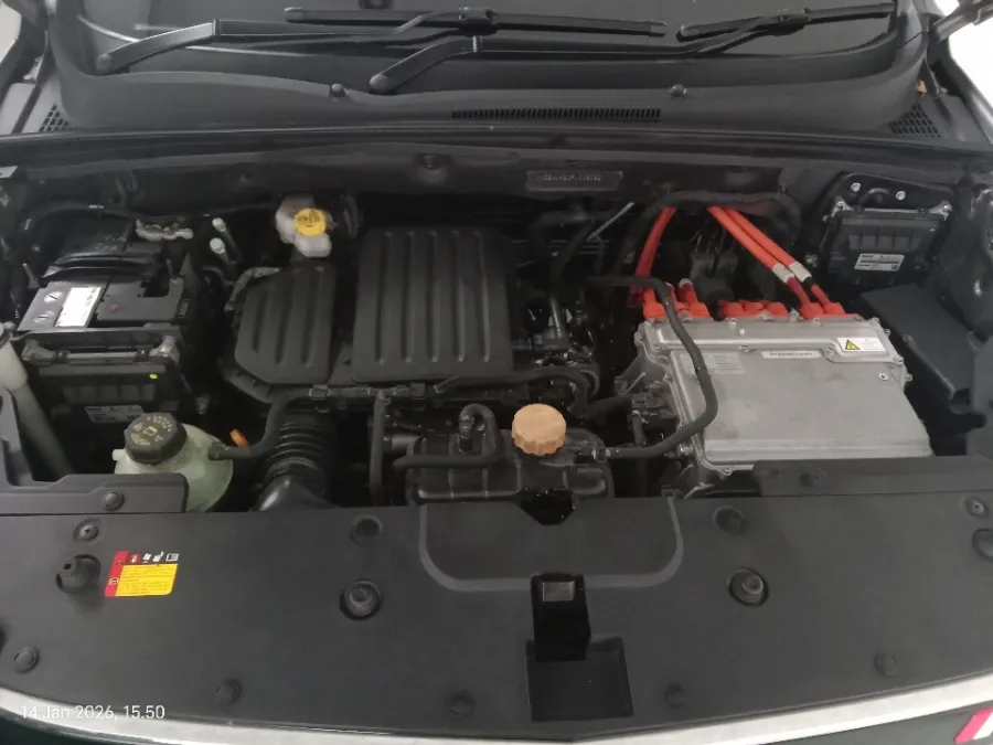 Foto Mobil Bekas Mesin Wuling Almaz RS 2.0 Hybrid tahun 2023