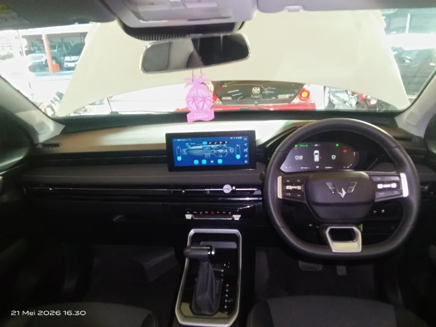 Foto Mobil Bekas Dashboard Wuling Alvez 1.5 CE tahun 2023