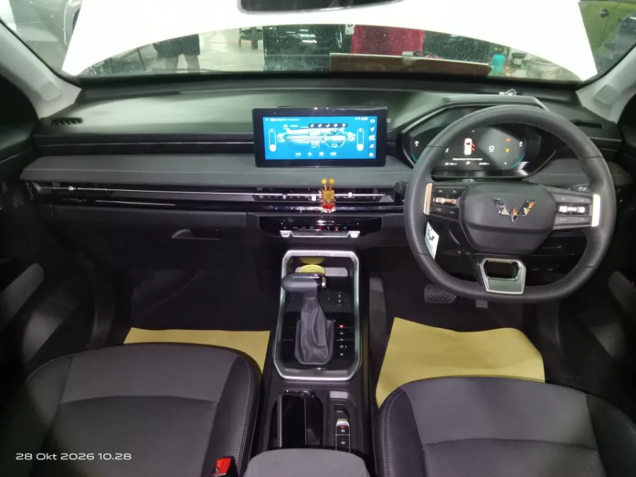Foto Mobil Bekas Dashboard Wuling Alvez 1.5 CE tahun 2023