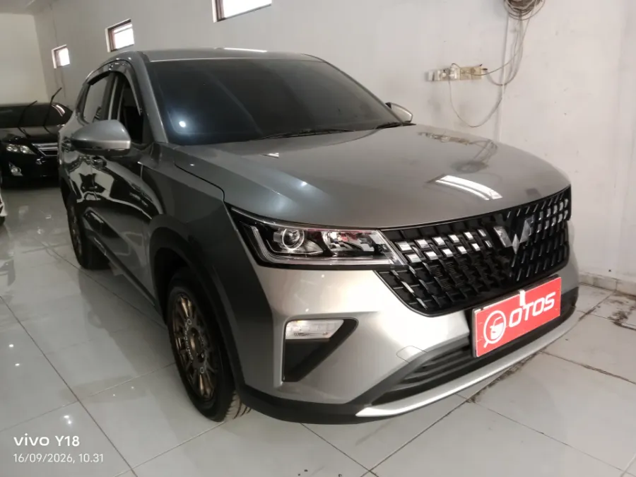Foto Mobil Bekas Kanan Depan Wuling Alvez 1.5 CE tahun 2023