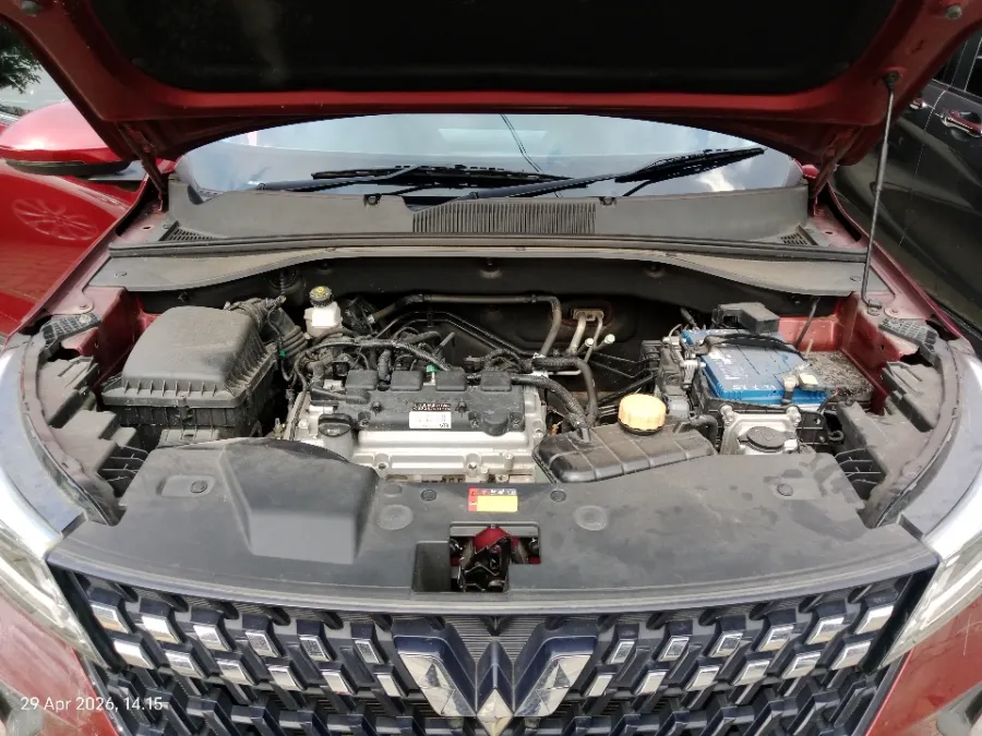 Foto Mobil Bekas Mesin Wuling Alvez 1.5 CE tahun 2023