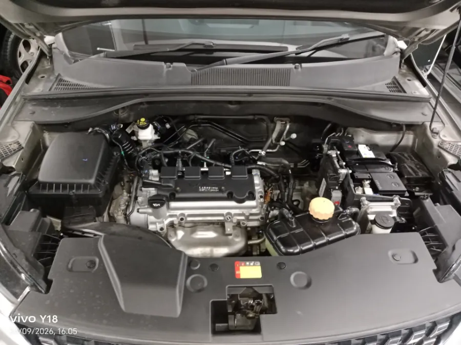 Foto Mobil Bekas Mesin Wuling Alvez 1.5 CE tahun 2023