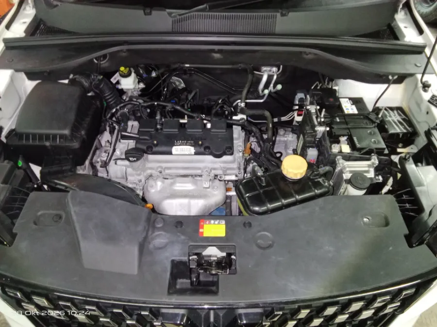 Foto Mobil Bekas Mesin Wuling Alvez 1.5 CE tahun 2023