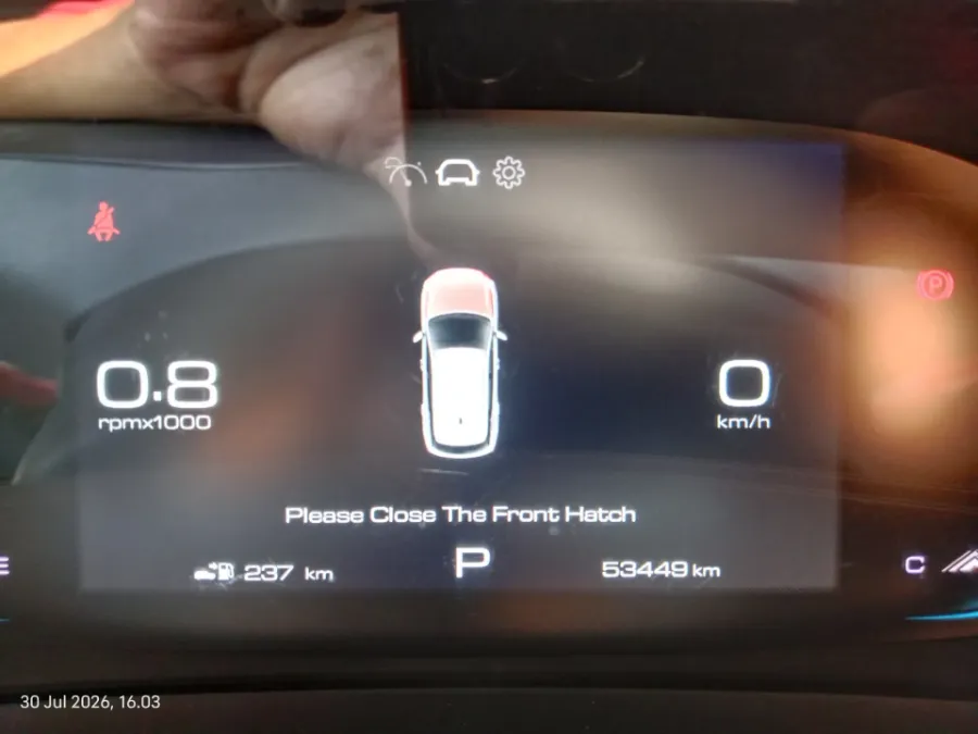Foto Mobil Bekas Odometer Wuling Alvez 1.5 CE tahun 2023