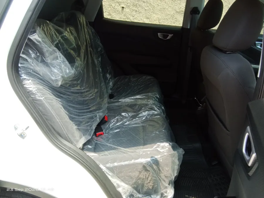 Foto Mobil Bekas Kabin Belakang Wuling Alvez 1.5 CE tahun 2025
