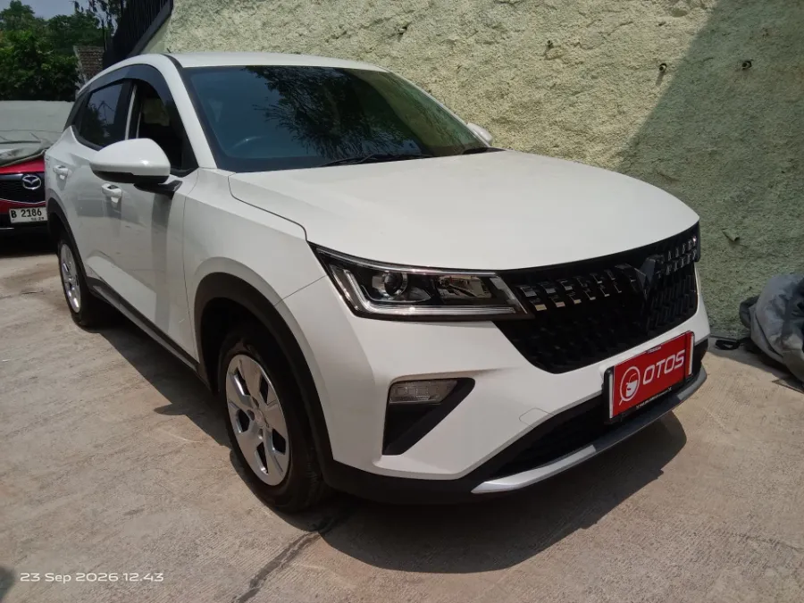 Foto Mobil Bekas Kanan Depan Wuling Alvez 1.5 CE tahun 2025