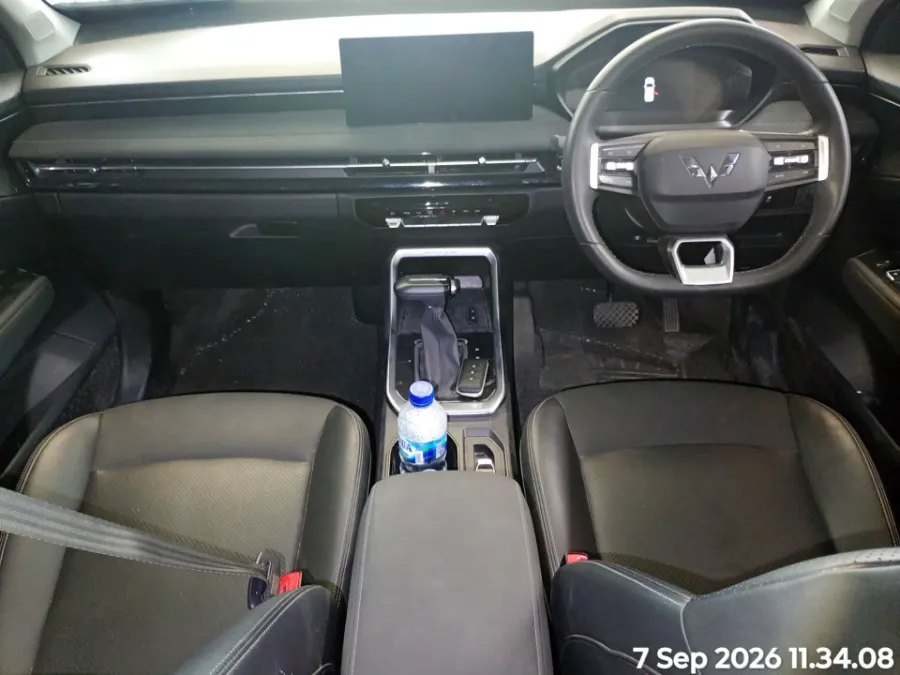 Foto Mobil Bekas Dashboard Wuling Alvez 1.5 EX tahun 2023