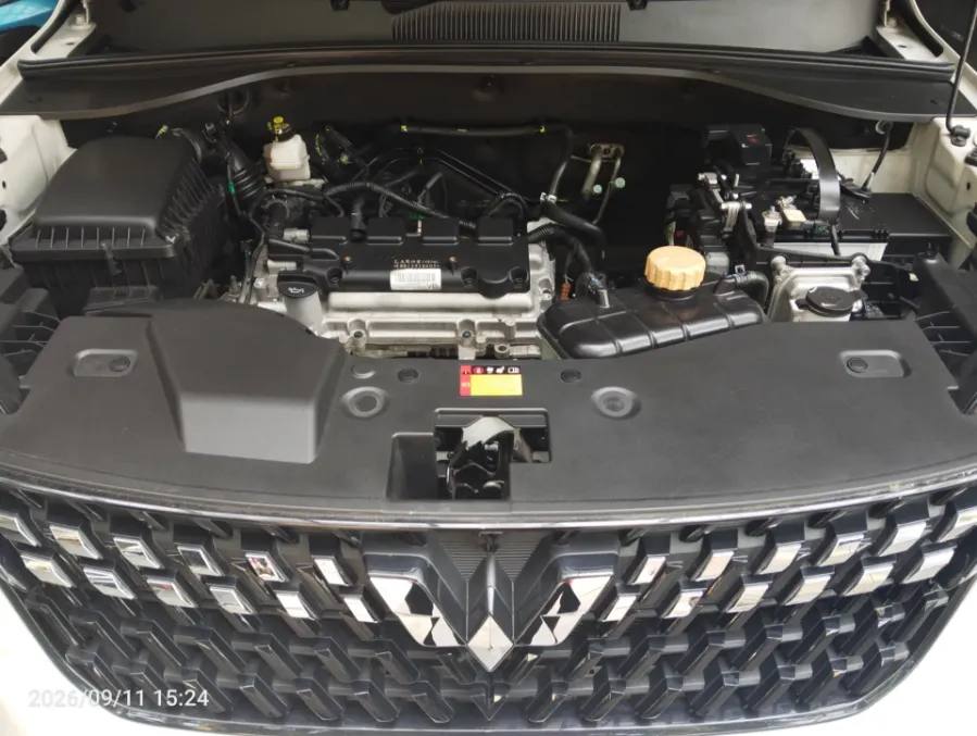 Foto Mobil Bekas Mesin Wuling Alvez 1.5 EX tahun 2024
