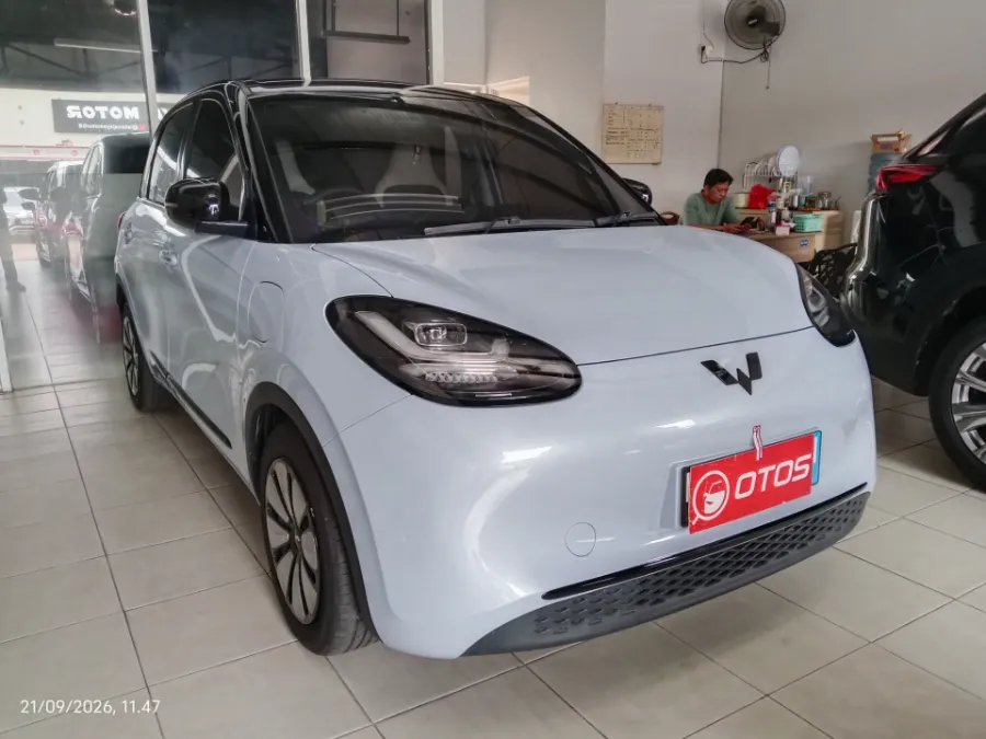 Foto Mobil Bekas Kanan Depan Wuling Binguo Premium Range tahun 2024