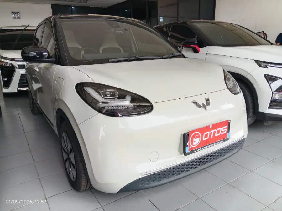 Foto Mobil Bekas Kanan Depan Wuling Binguo Premium Range tahun 2024