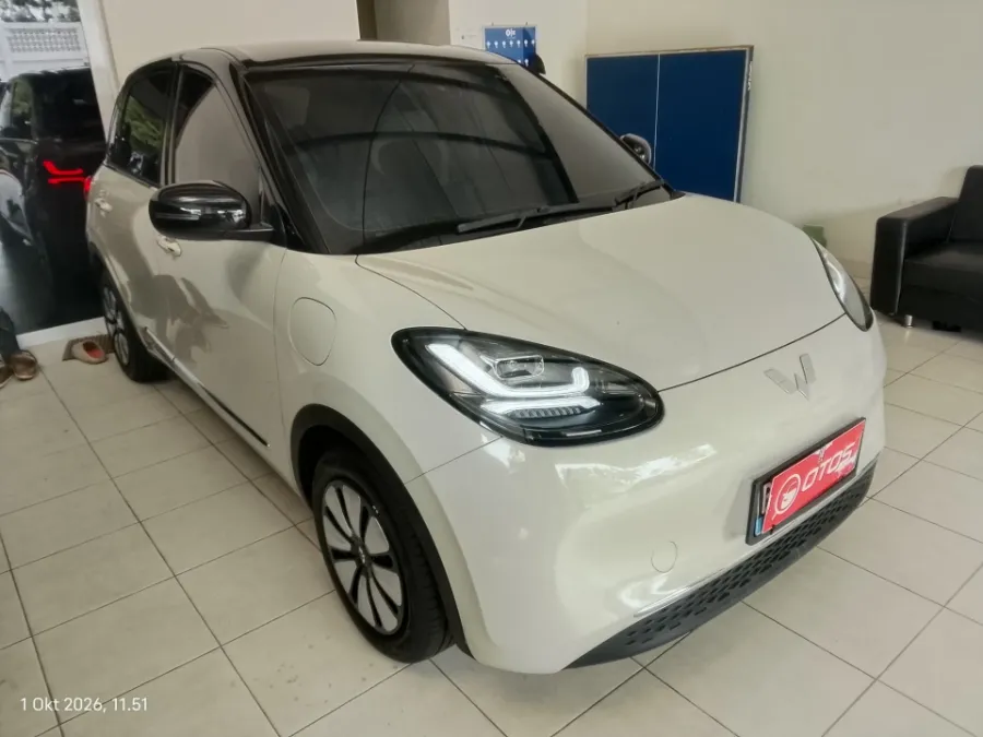 Foto Mobil Bekas Kanan Depan Wuling Binguo Premium Range tahun 2024