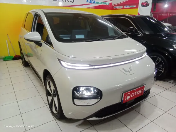2024 Wuling Cloud EV Long Range