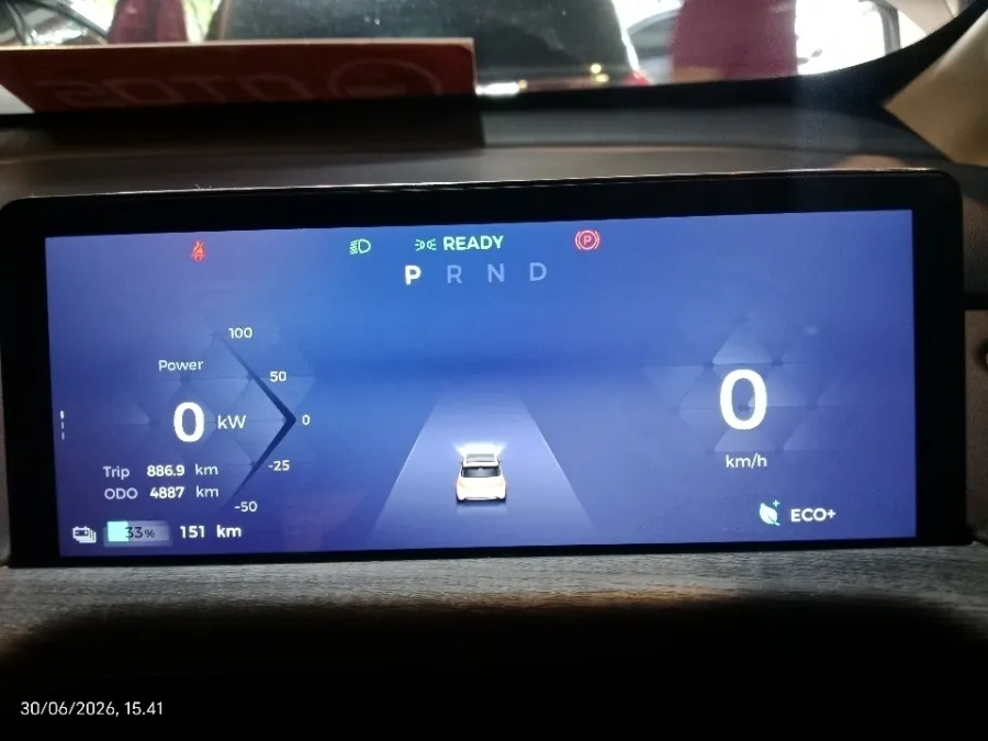 Foto Mobil Bekas Odometer Wuling Cloud EV Long Range tahun 2024