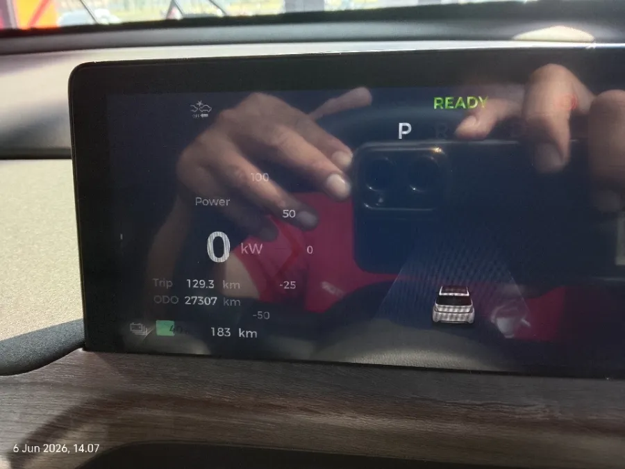 Foto Mobil Bekas Odometer Wuling Cloud EV Long Range tahun 2024