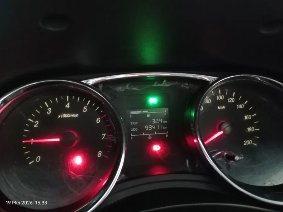 Foto Mobil Bekas Odometer Wuling Confero 1.5 tahun 2021