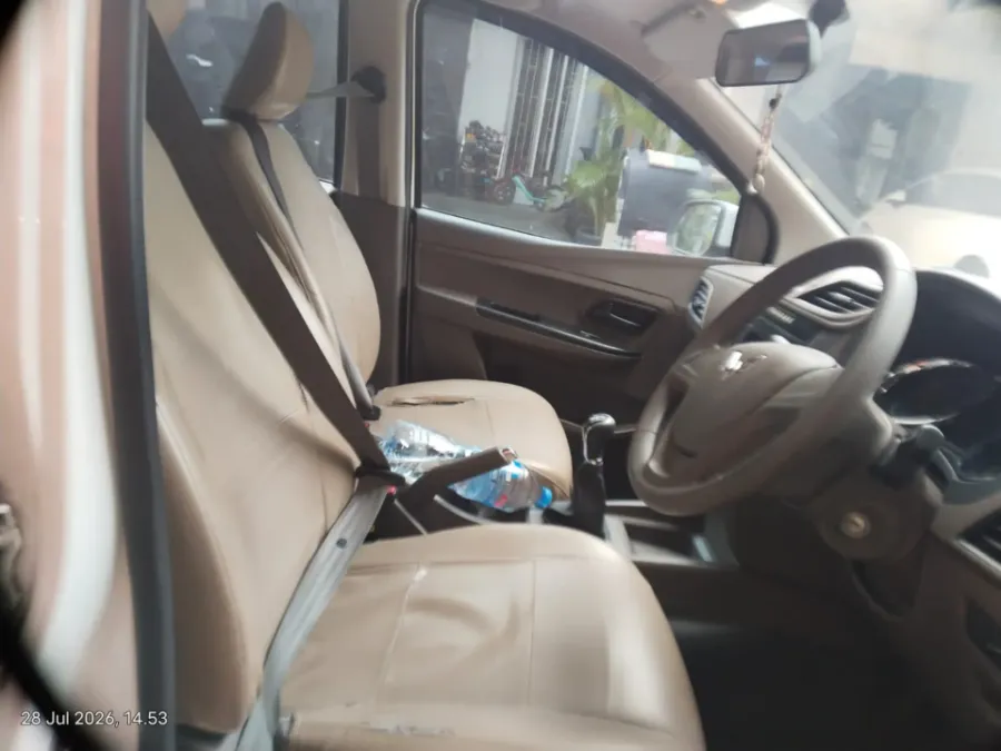 Foto Mobil Bekas Kabin Depan Wuling Confero 1.5 Double Blower tahun 2022