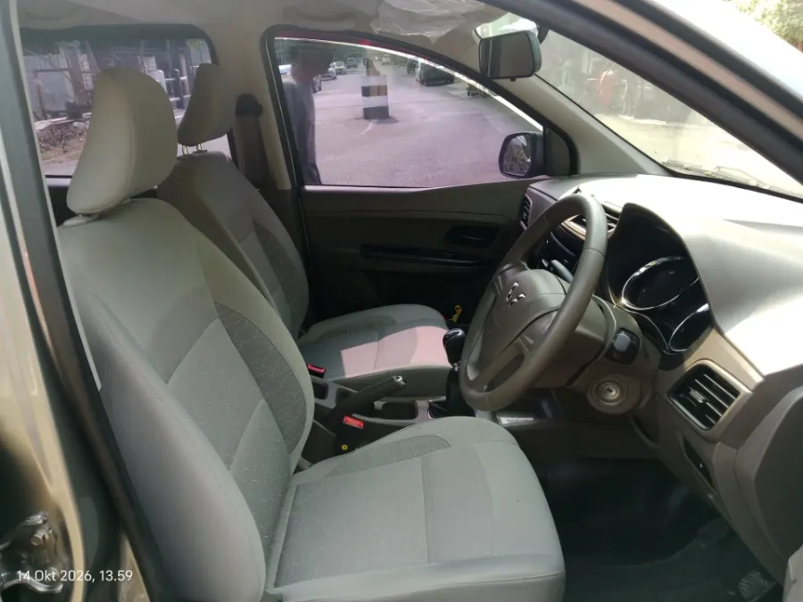 Foto Mobil Bekas Kabin Depan Wuling Confero 1.5 Double Blower tahun 2022